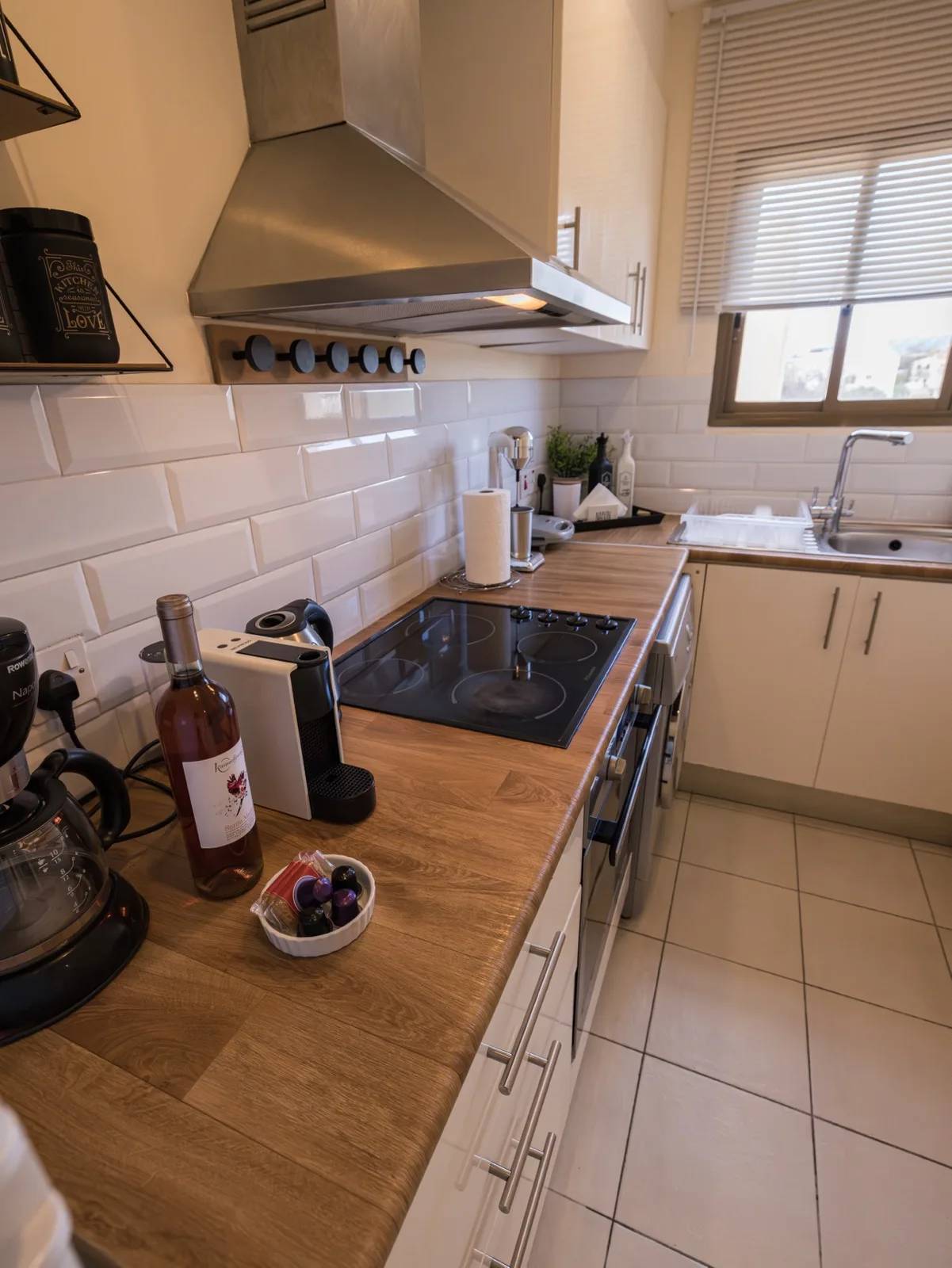 Well-equipped kitchen at Lovely Ap — perfect for preparing family meals