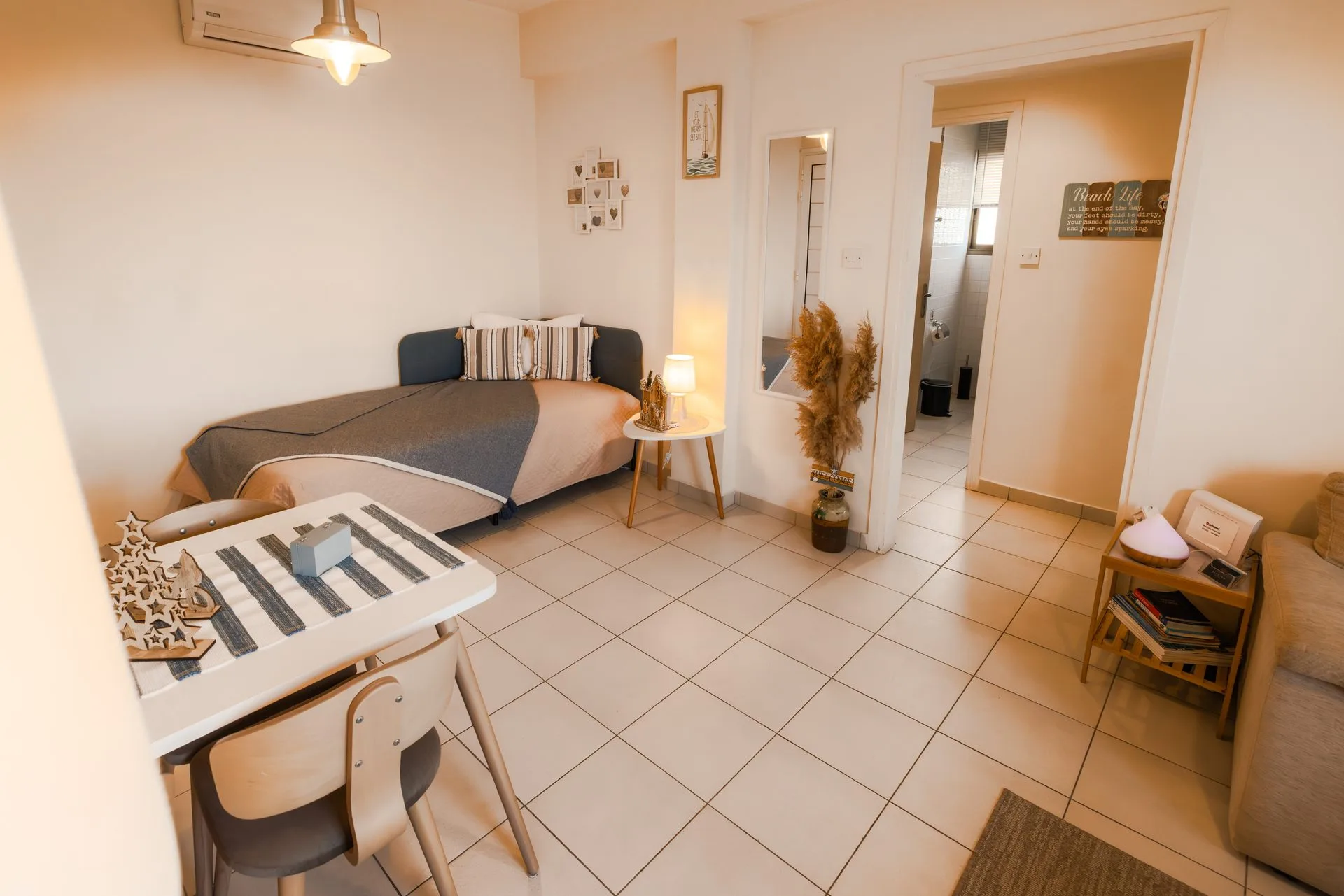 Comfortable living area at Lovely Ap for quiet coffee moments